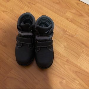 Deer Stags Kid’s Marker Fashion Boot.
Water proof. NWOT Black
